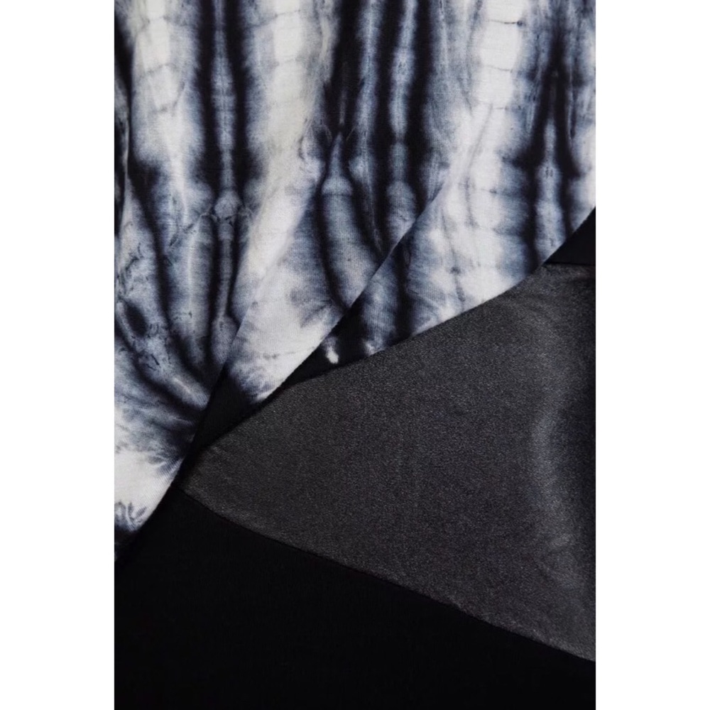 🌷 S O L D 🌷Young Fabulous & Broke Annika Dress - Picture 8 of 8